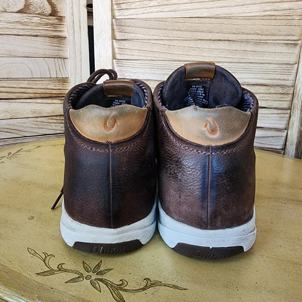OluKai Sz 11 Brown Leather Nana Hele Minimalist Chukka Sneakers Quiet Luxury